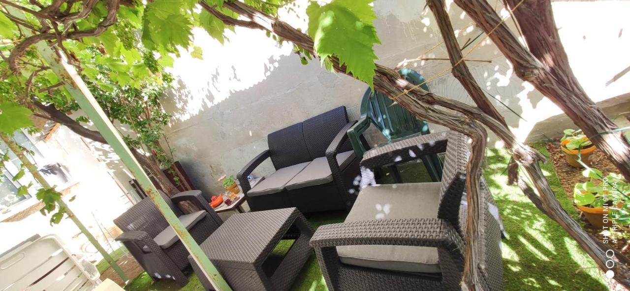 Studio Fond De Jardin Chez Jean-luc * Marseilles